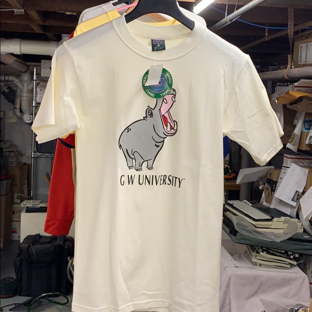 George Washington University Tee Mens Small